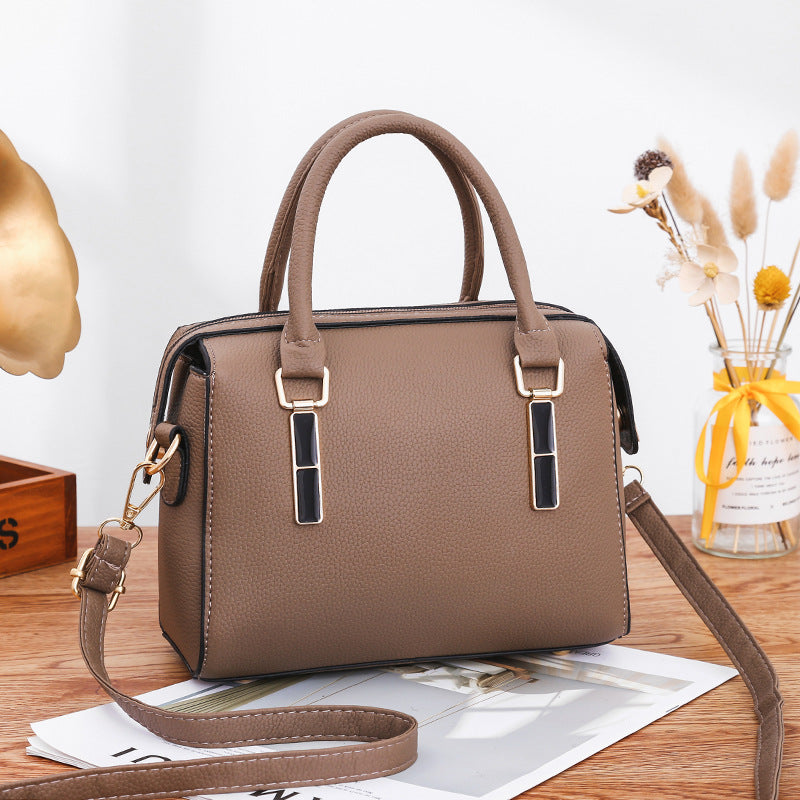 Elegant Women’s Messenger Shoulder Handbag