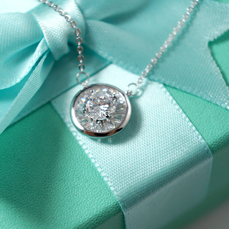 Elegant Zircon Circle Pendant Necklace for Women – Minimalist Silver Choker Jewelry