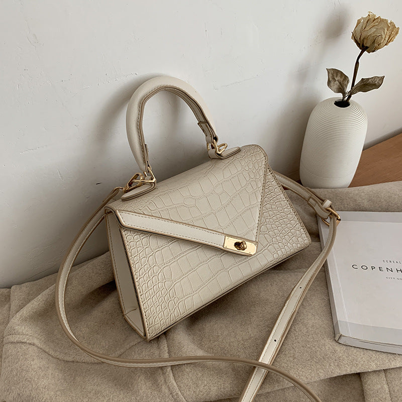 Elegant Triangle Flap Crossbody Bag – Luxury Women’s Leather Handbag