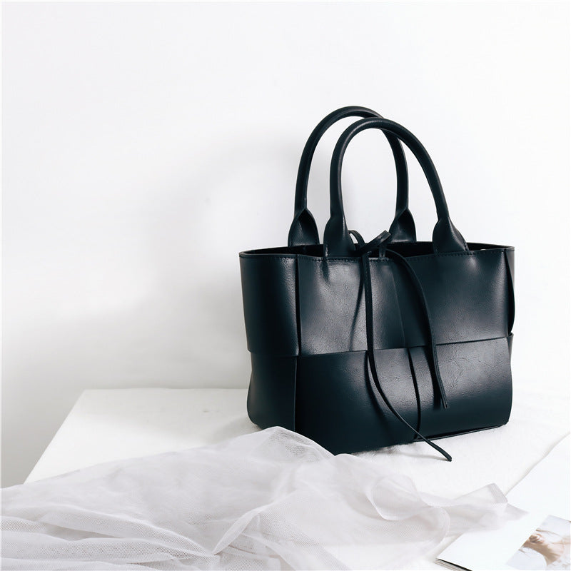 Vintage Luxury Woven Tote Handbag for Women – Elegant Crossbody Shoulder Bag