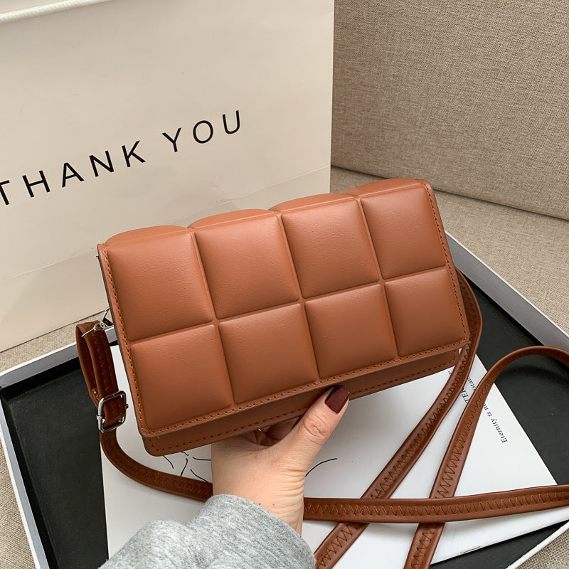 Chic Checkered Women’s Crossbody Handbag – Luxury Trend Style