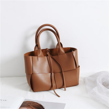 Vintage Luxury Woven Tote Handbag for Women – Elegant Crossbody Shoulder Bag