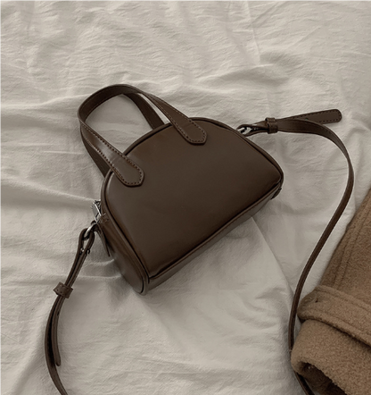 Trendy Women's Shell Underarm Handbag