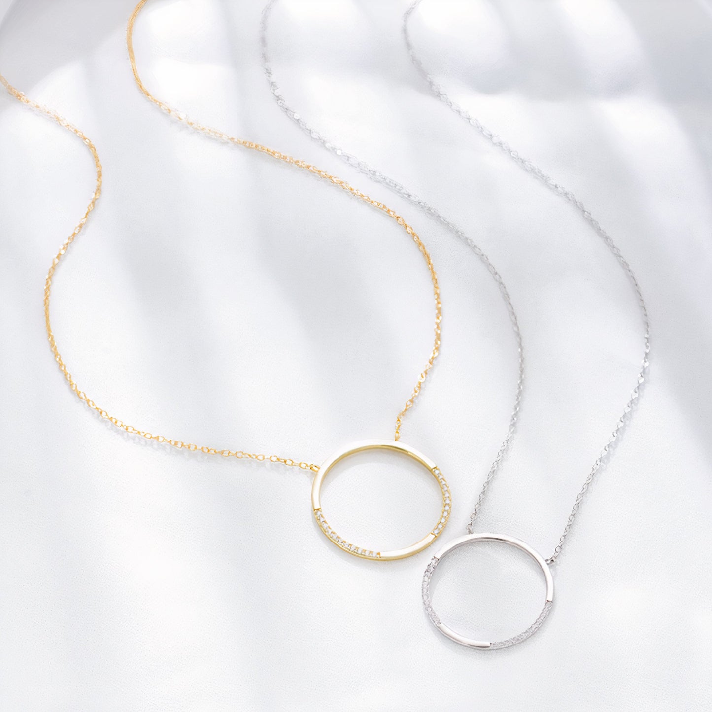 Dainty Circle Necklace