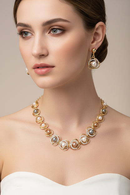 Saturn Circle Necklace Set