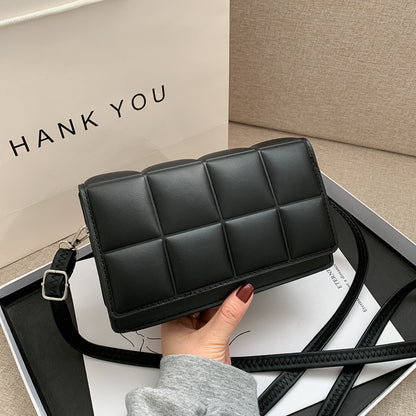 Chic Checkered Women’s Crossbody Handbag – Luxury Trend Style
