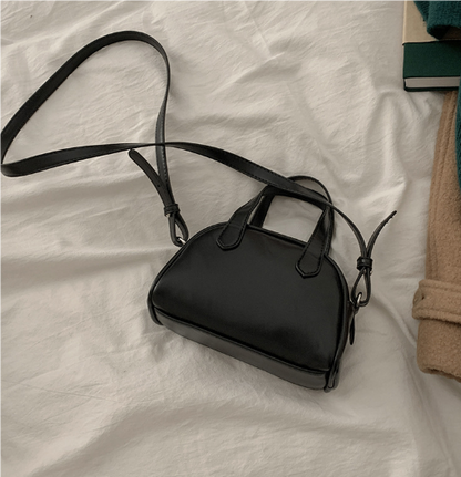 Trendy Women's Shell Underarm Handbag
