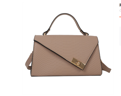Elegant Triangle Flap Crossbody Bag – Luxury Women’s Leather Handbag