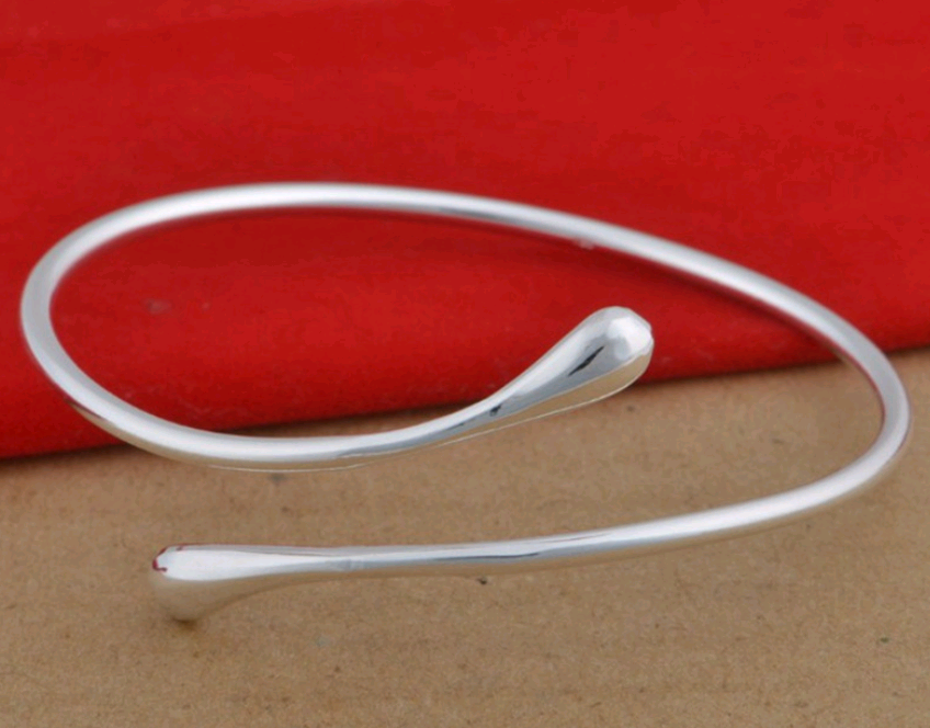 Minimalist Silver Teardrop Jewelry Set