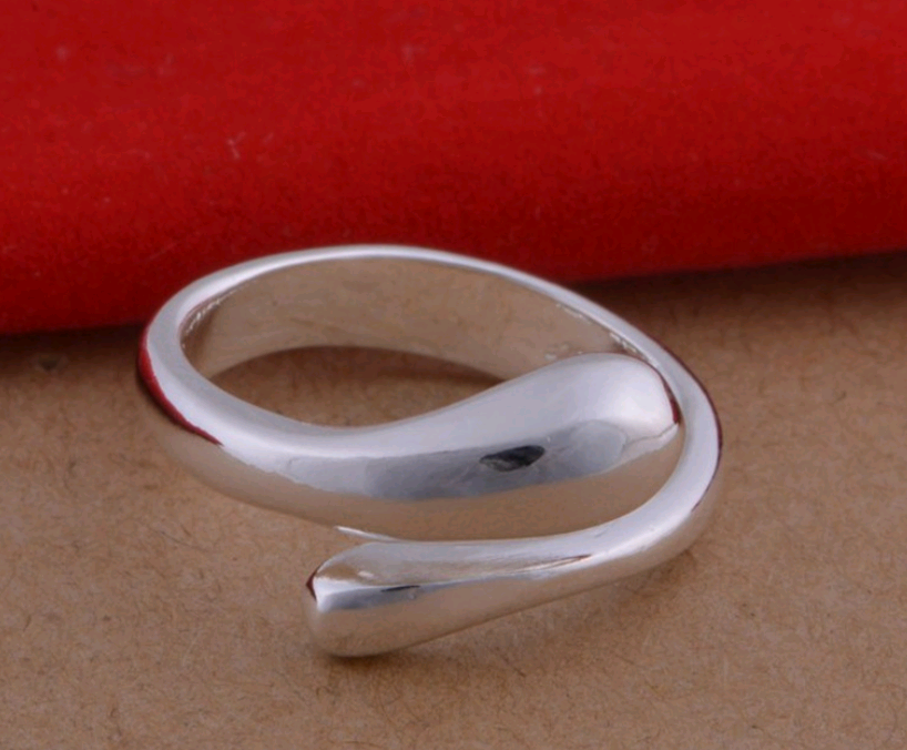 Minimalist Silver Teardrop Jewelry Set