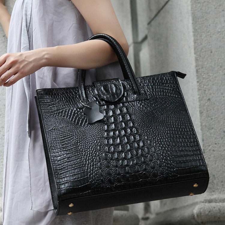 Women's Shoulder and Handbag