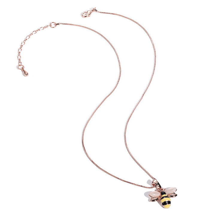 Cute Bee Pendant Necklace for Women – Minimalist Gold Charm Jewelry |