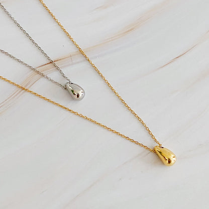 Minimalist Gold Teardrop Necklace