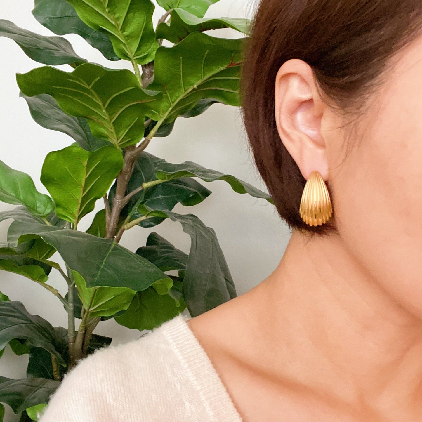 Luxury Cabled Teardrop Stud Earrings
