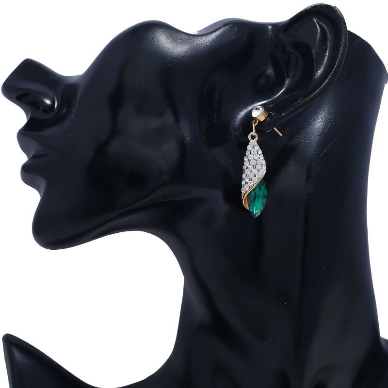 Vintage Crystal Teardrop Dangle Earrings