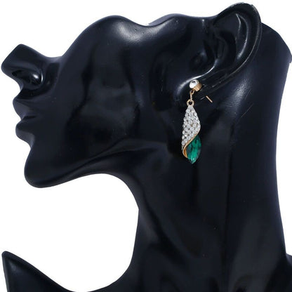 Vintage Crystal Teardrop Dangle Earrings