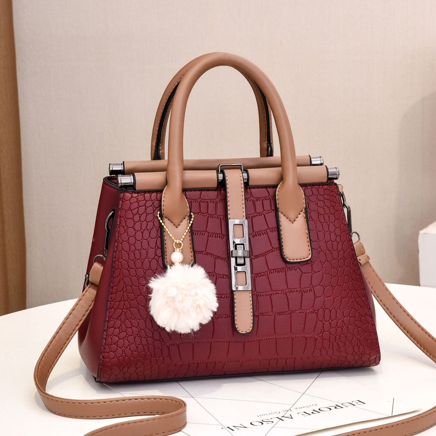 Elegant European Style Large Capacity Tote Handbag for Women