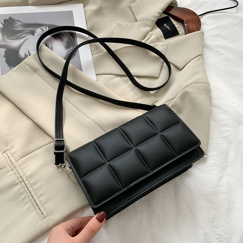 Chic Checkered Women’s Crossbody Handbag – Luxury Trend Style