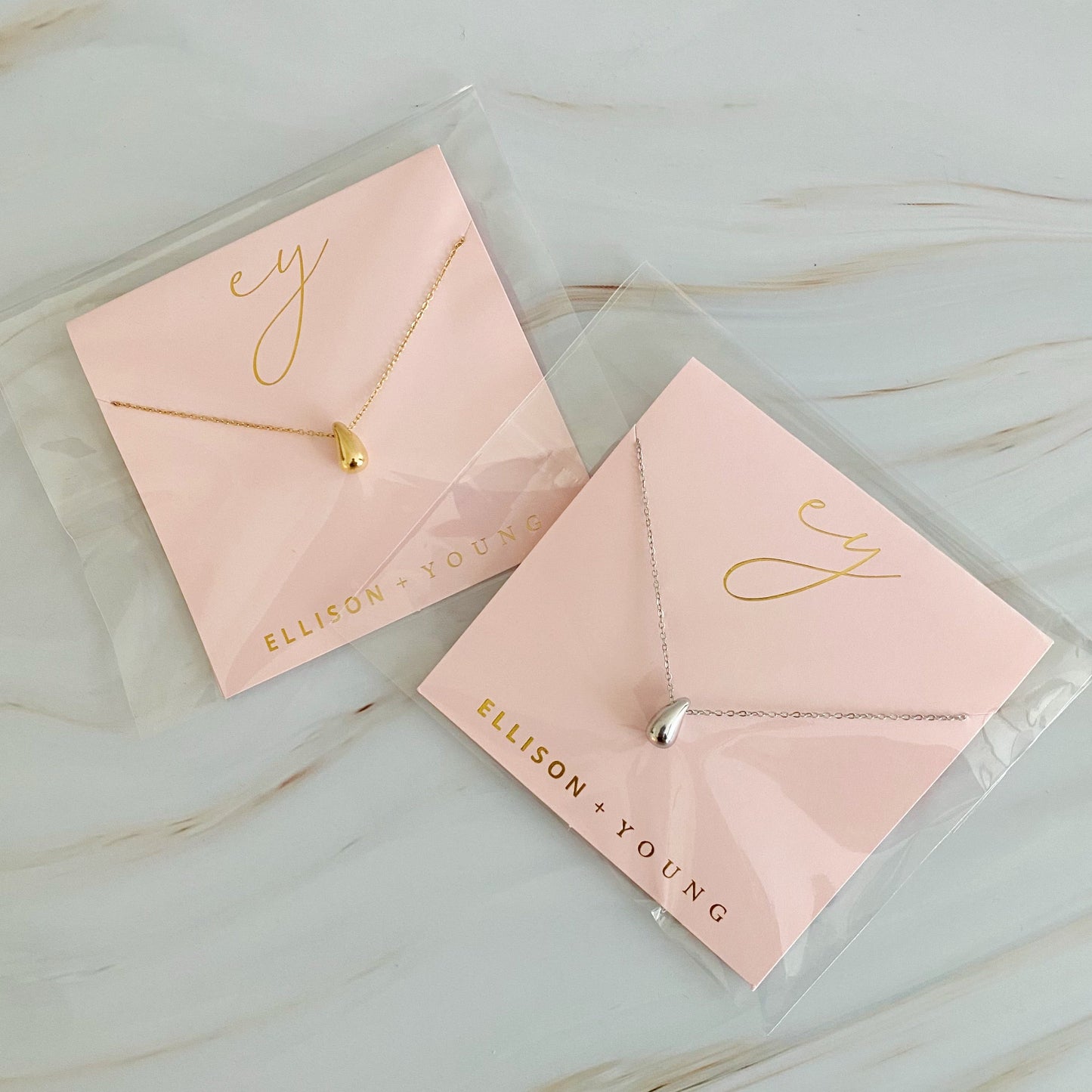 Minimalist Gold Teardrop Necklace