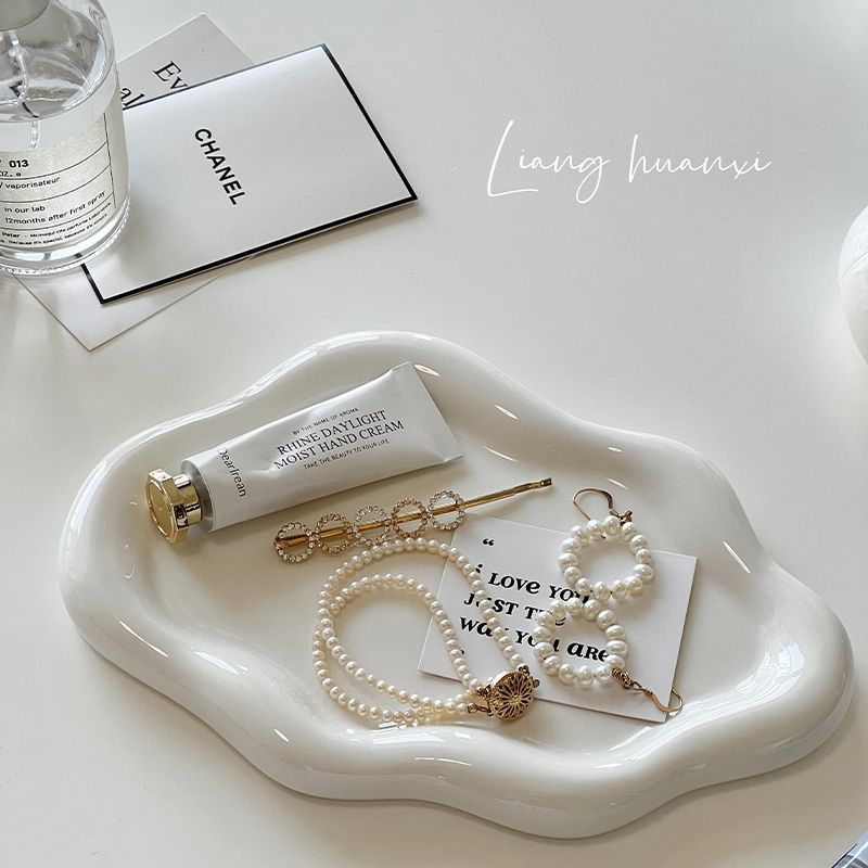 Minimal Ceramic Jewelry Dish