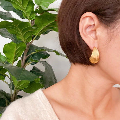 Luxury Cabled Teardrop Stud Earrings