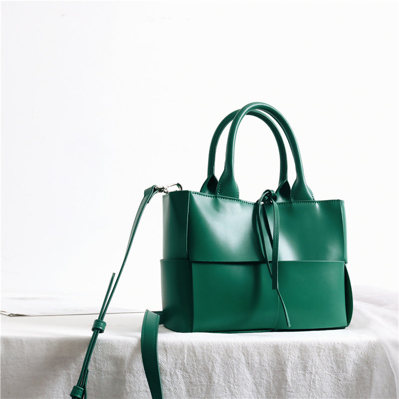 Vintage Luxury Woven Tote Handbag for Women – Elegant Crossbody Shoulder Bag