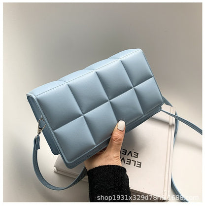Chic Checkered Women’s Crossbody Handbag – Luxury Trend Style