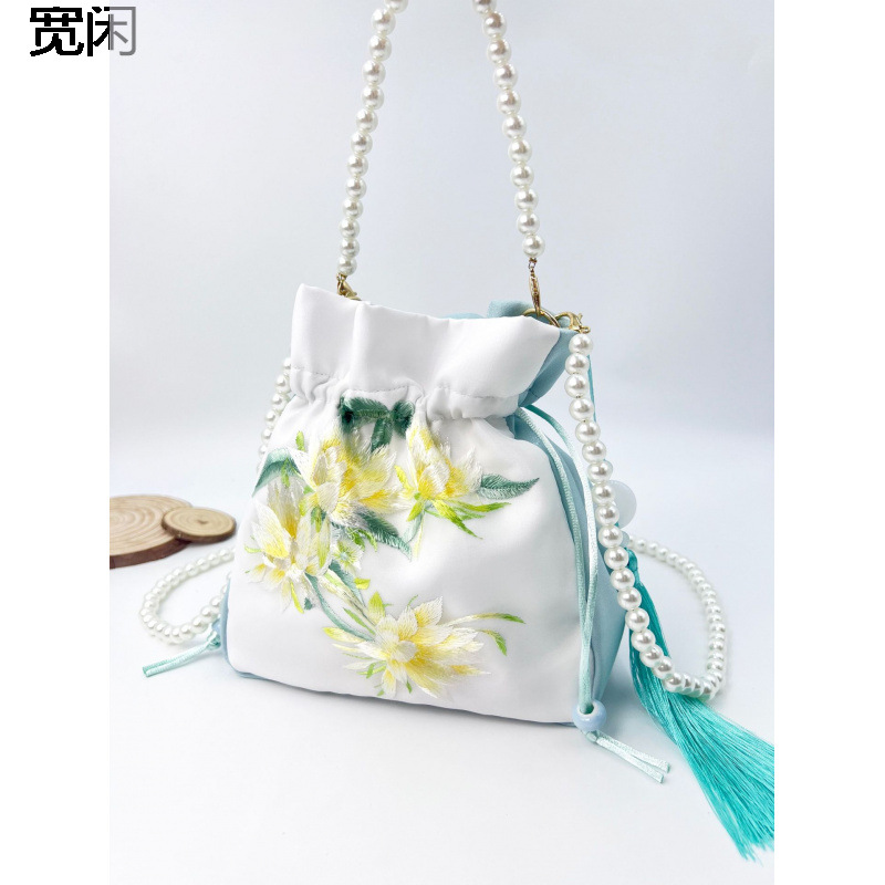 Embroidered Pearl Chain Handbag