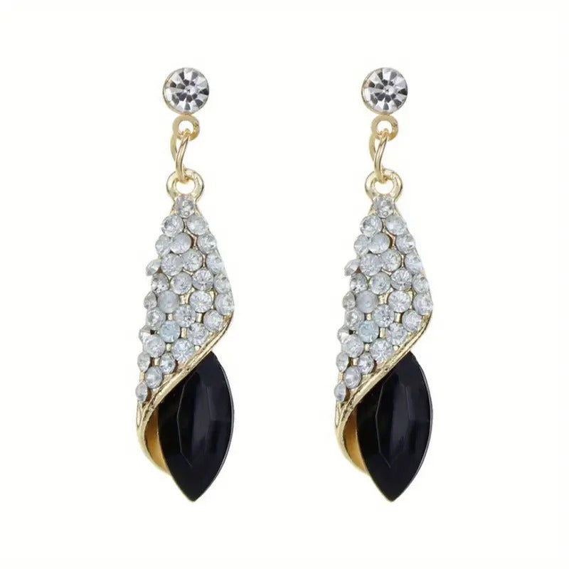 Vintage Crystal Teardrop Dangle Earrings