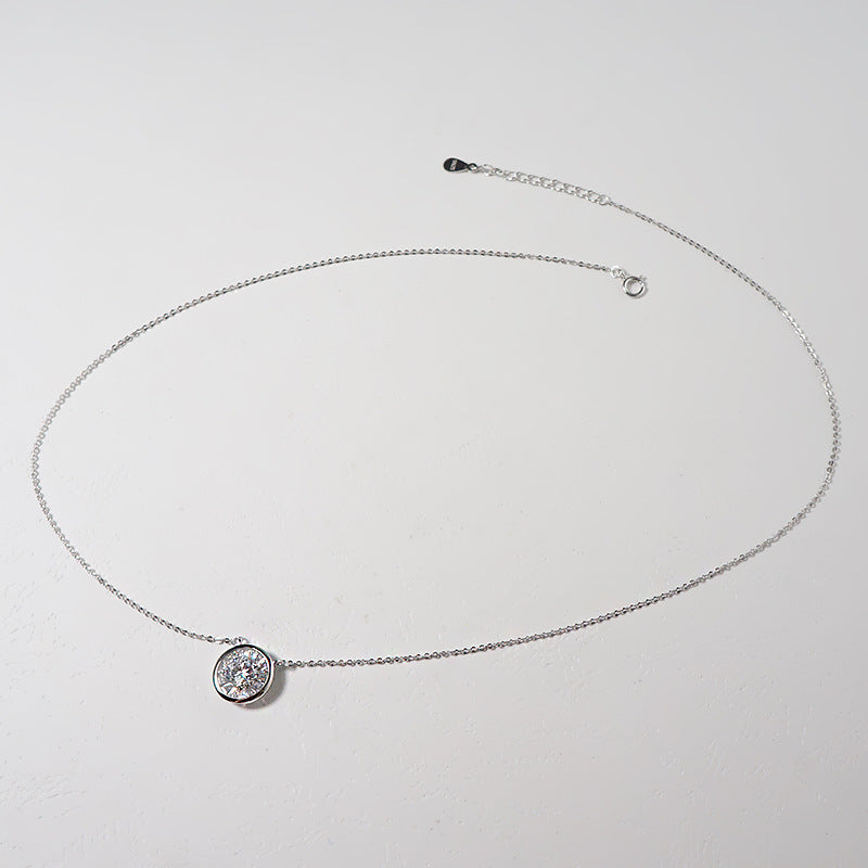 Elegant Zircon Circle Pendant Necklace for Women – Minimalist Silver Choker Jewelry