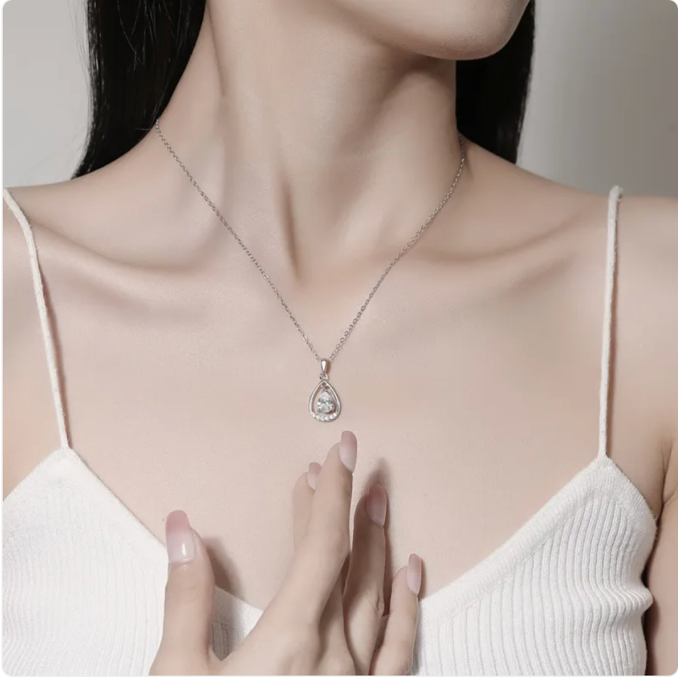 925 Sterling Silver Teardrop Necklace