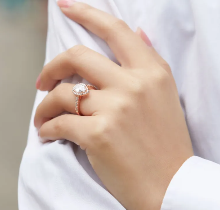 Premium Teardrop Zircon Ring