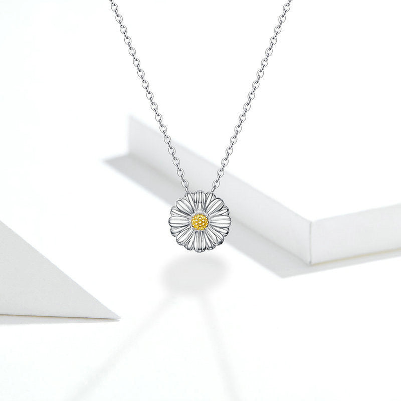 Elegant S925 Daisy Flower Necklace