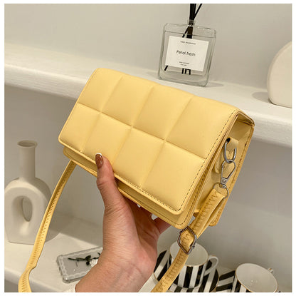 Chic Checkered Women’s Crossbody Handbag – Luxury Trend Style