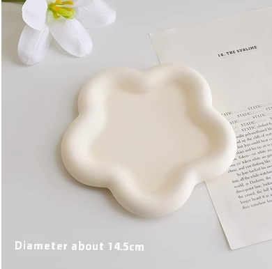 Minimal Ceramic Jewelry Dish